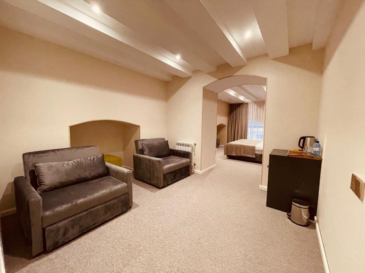 Eleven Hotel 4*
